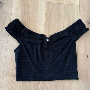 Vestique Crop Top
